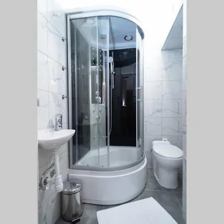 Hidden Gem At Kalvin Square Apartamento Budapest