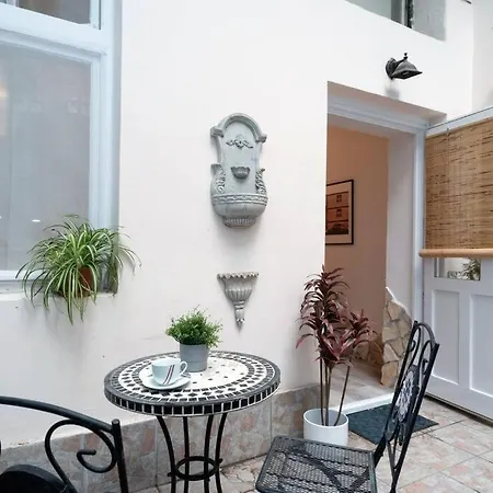 Apartamento Hidden Gem At Kalvin Square *