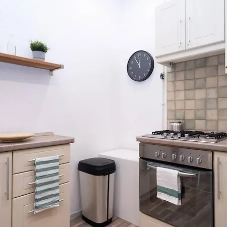 Apartamento Hidden Gem At Kalvin Square *
