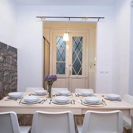 Hidden Gem At Kalvin Square Apartment